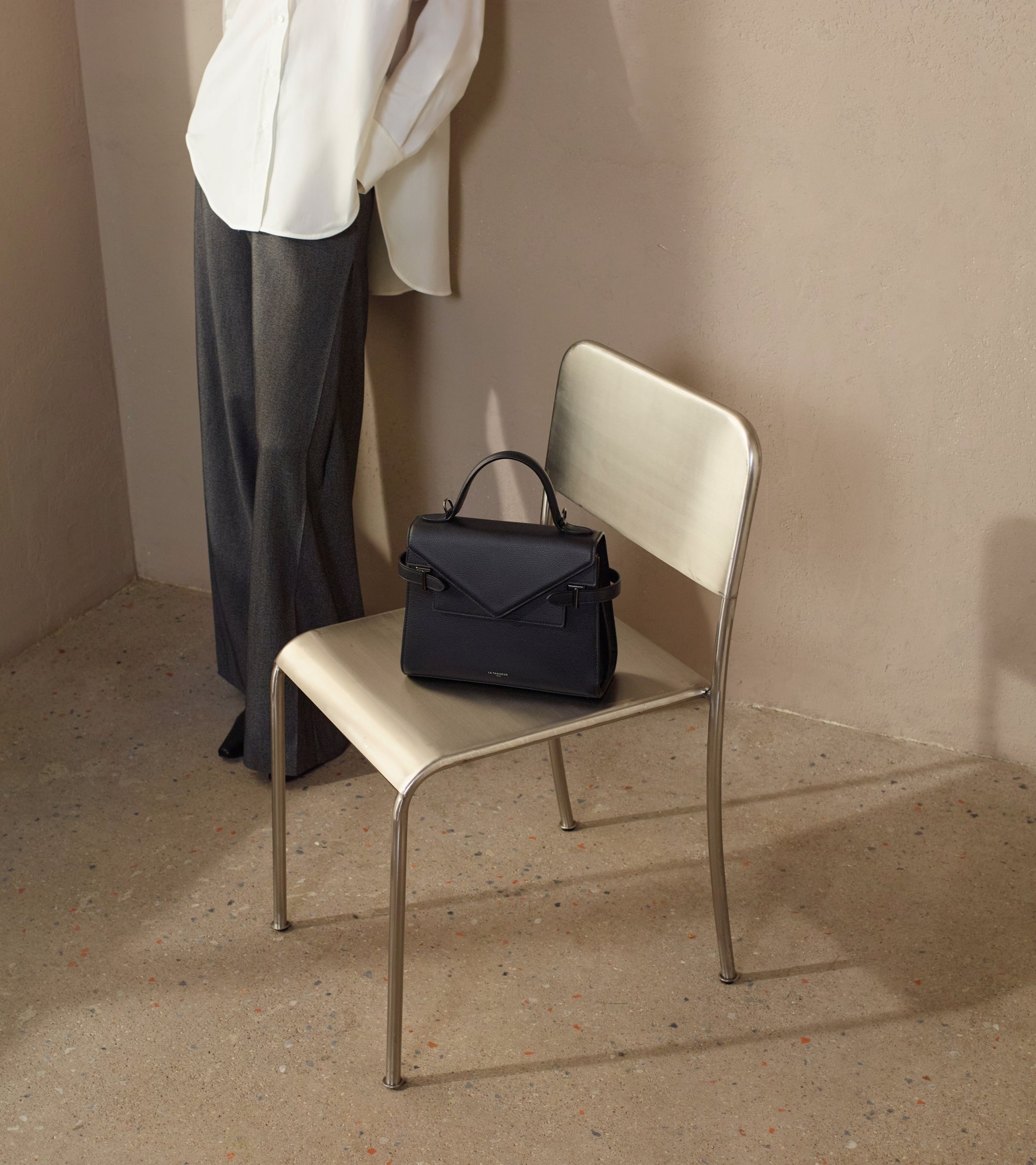 Sac à main double rabat moyen modèle Emilie en cuir grainé