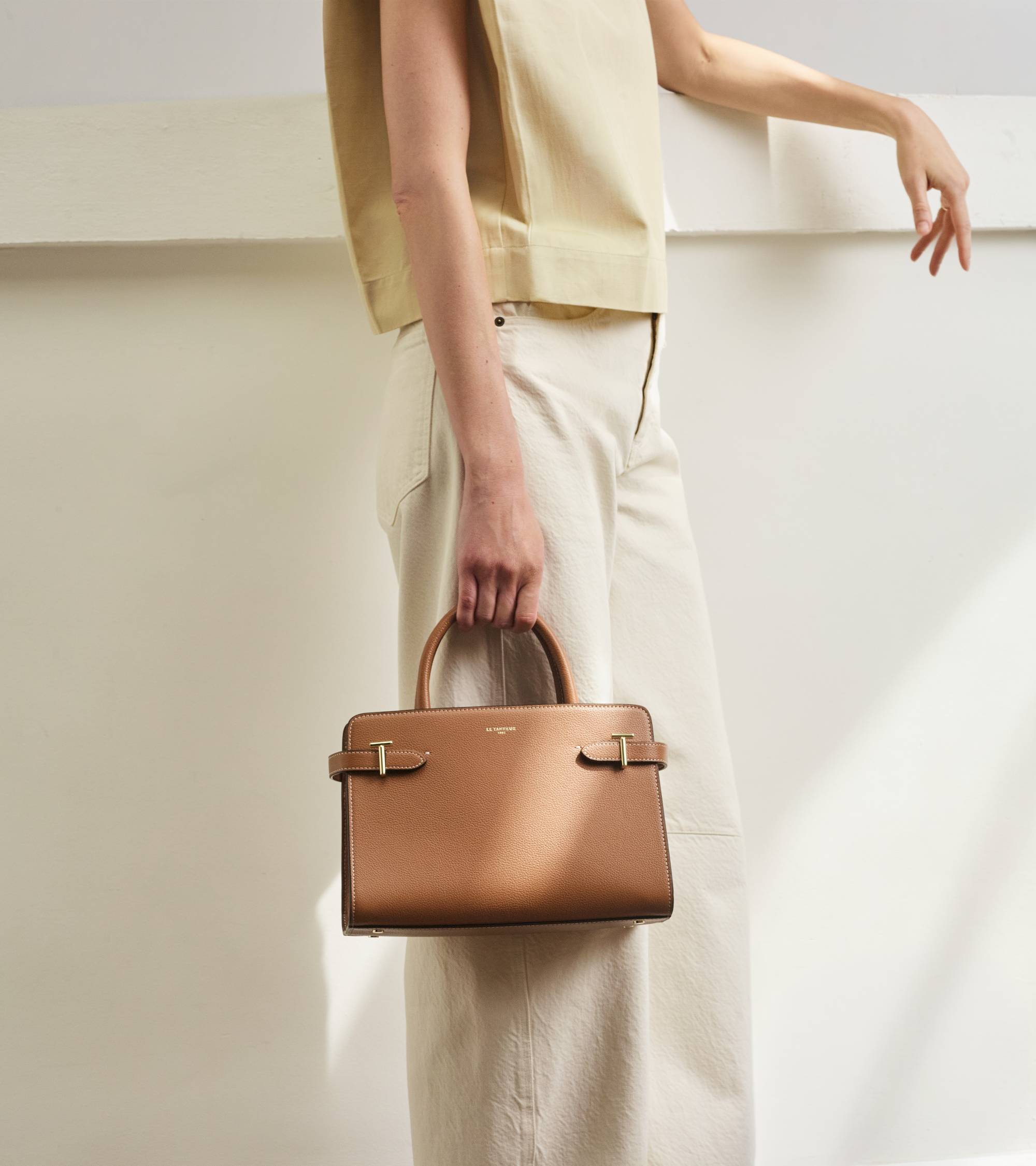 Bolso mediano Emilie de piel texturizada