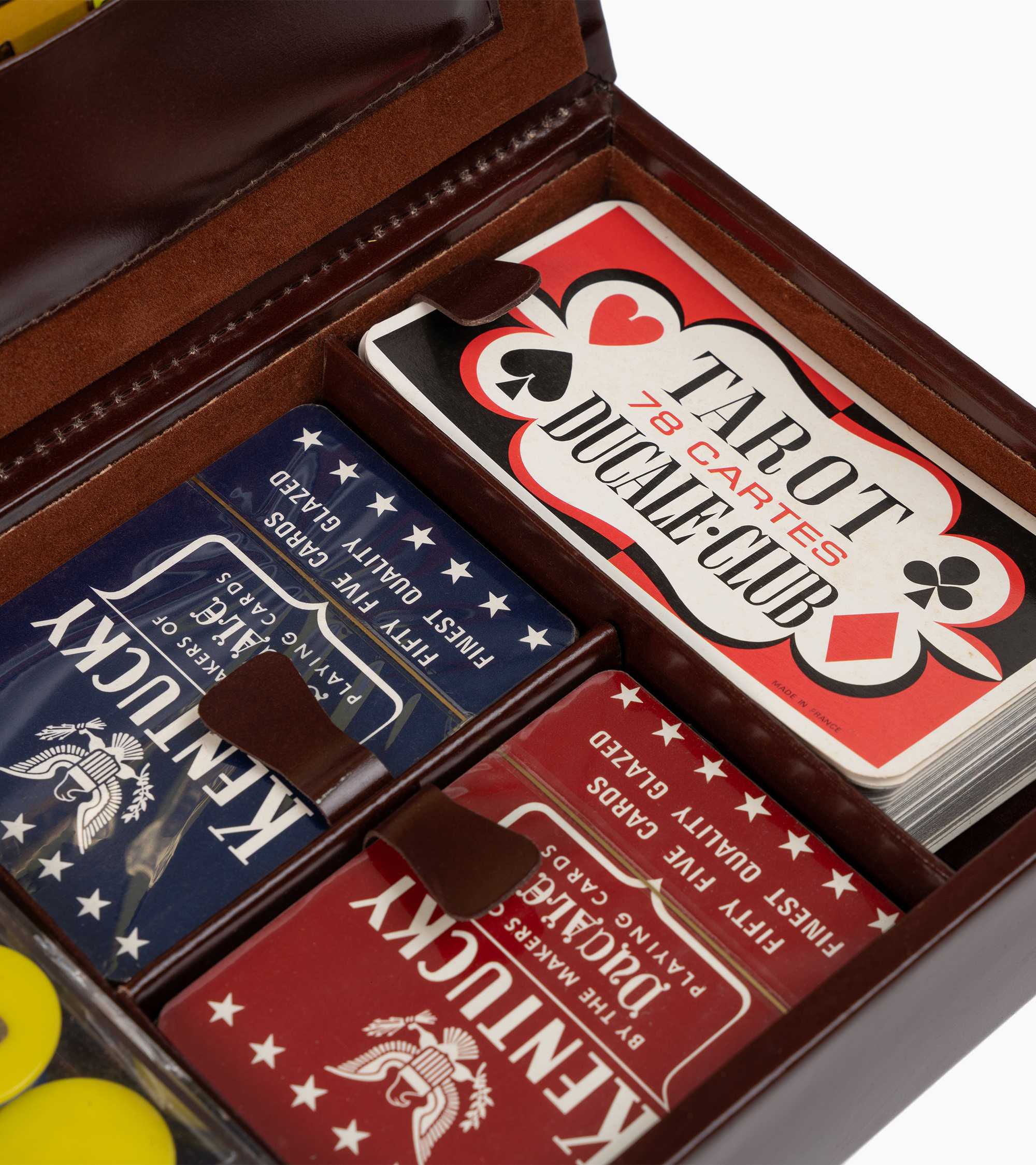 ミディアムサイズ レザー カードゲームケース
