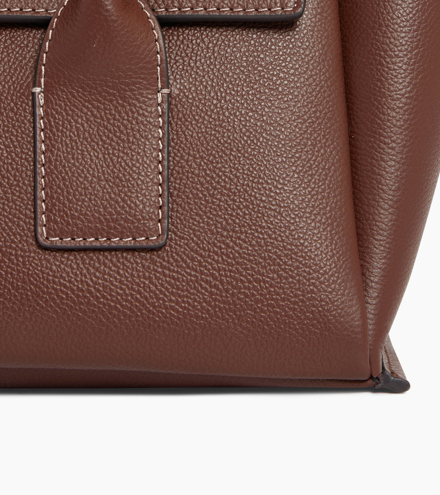 Medium tote bag with flap in grained leather