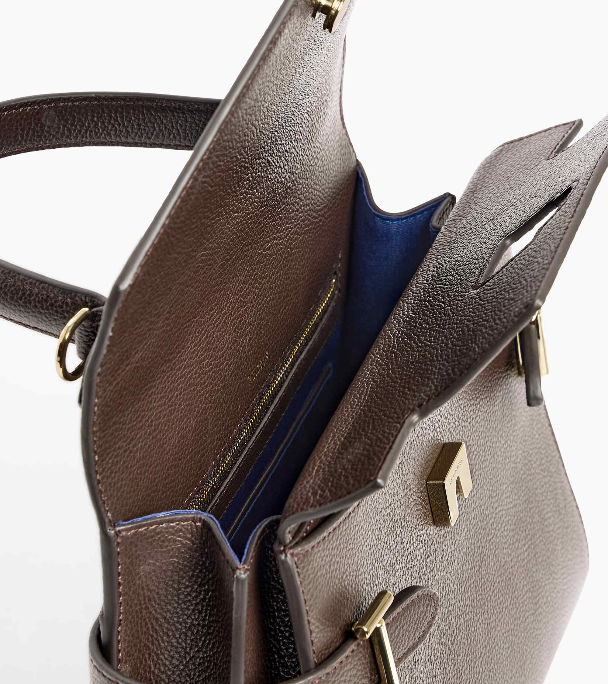 Bolso de mano mediano Emilie de piel texturizada con doble solapa