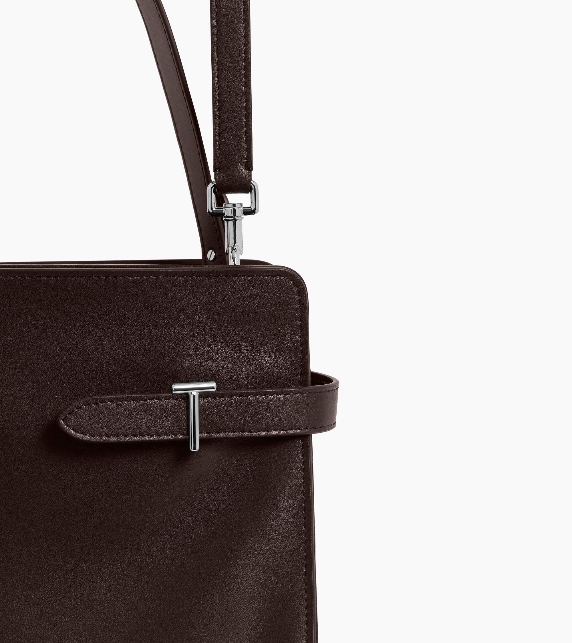 Bolsa de hombro grande modelo Emie en cuero liso y nobuk