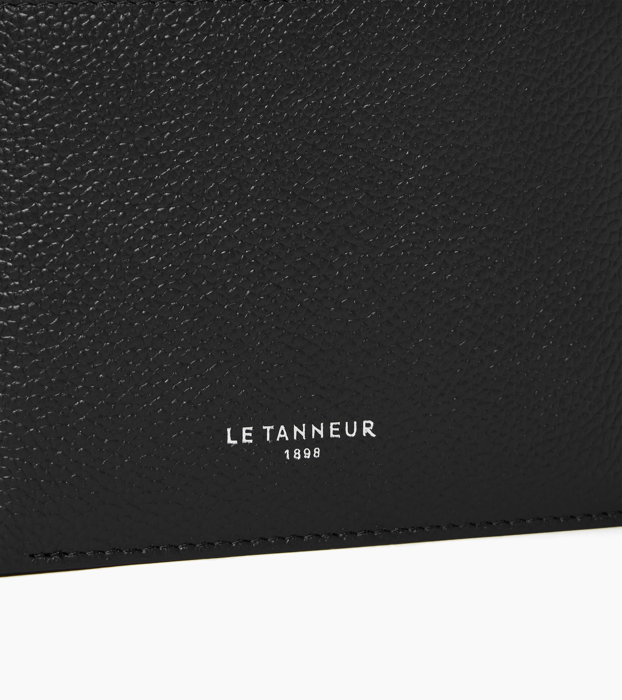 Lucien two-fold wallet with flap in grained leather