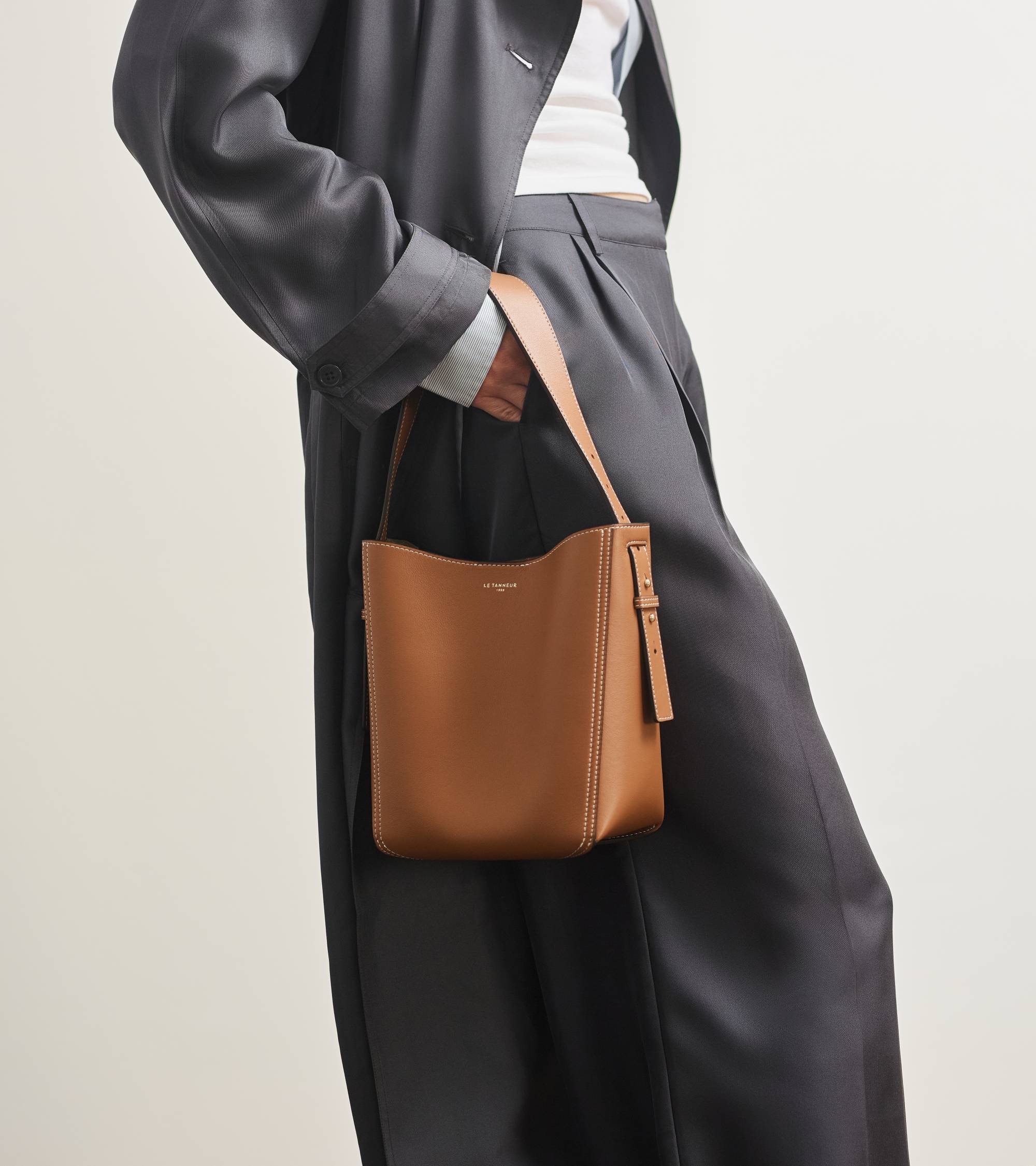 Kleine Hobo-Tasche Céleste aus Glattleder