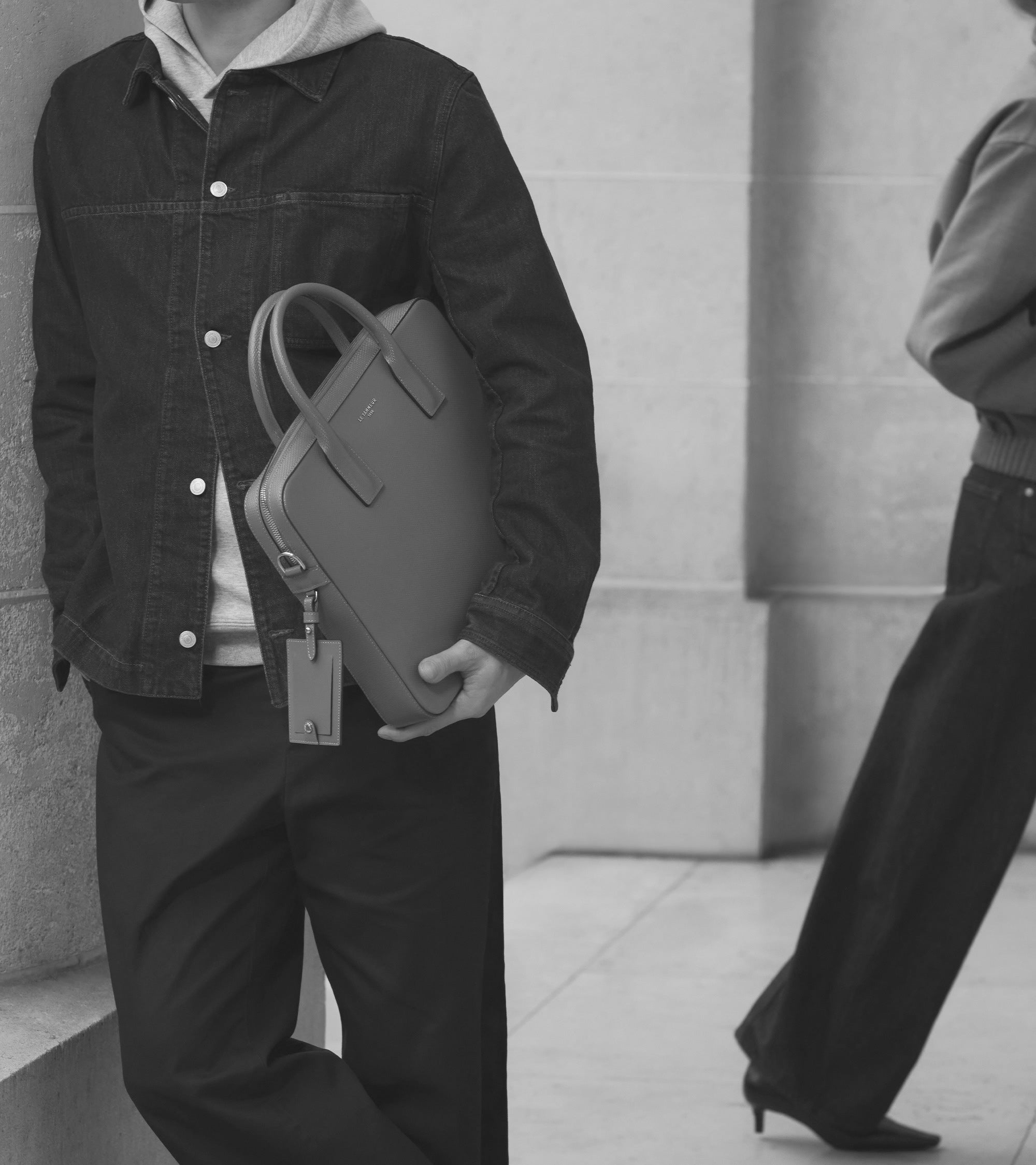 Emile slim, 14" briefcase in signature T leather